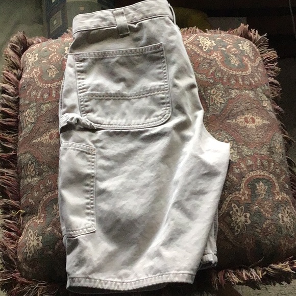 Carhartt khaki work shorts GUC 34” waist - Picture 4 of 4